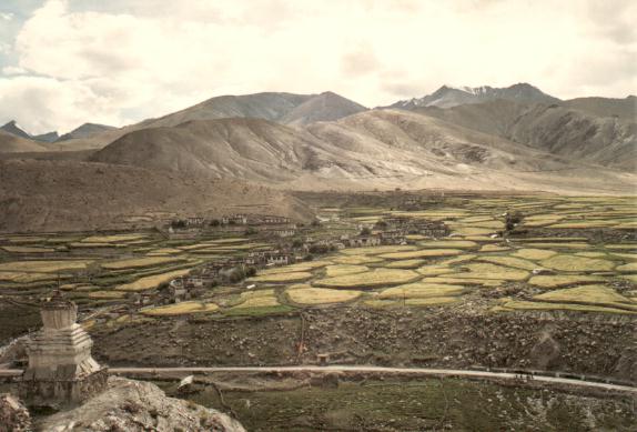 Vue depuis le monastère de Gya