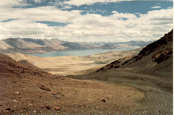 Vue sur le lac Tsomoriri