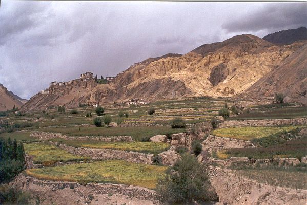 Fin du trek : monastère de Lamayuru