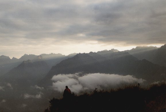 lever de soleil en montagne